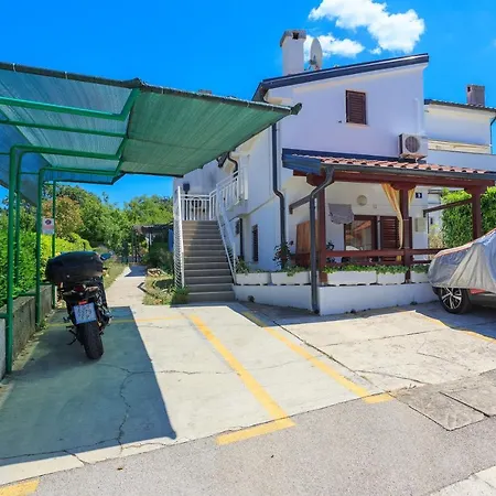 Landikusic By El-pi Tours *