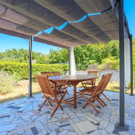 Landikusic By El-pi Tours 니바이스